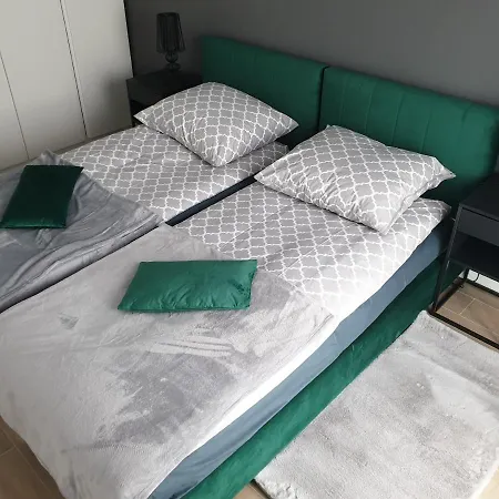 Апартаменты Apartament Czarny 449 *